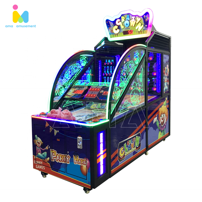 2022 Hot sales Indoor Coin Operated Game Machines Crazy Clown Throwing Ball Games Lottery Machine