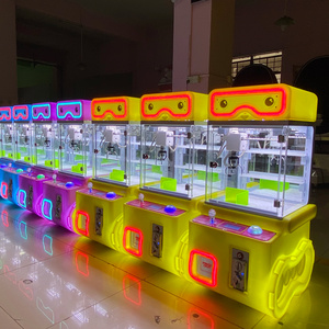 AMA Popular Toy Vending Machine Coin Operated Small Claw Machine Mini Claw Crane Machine For Kids