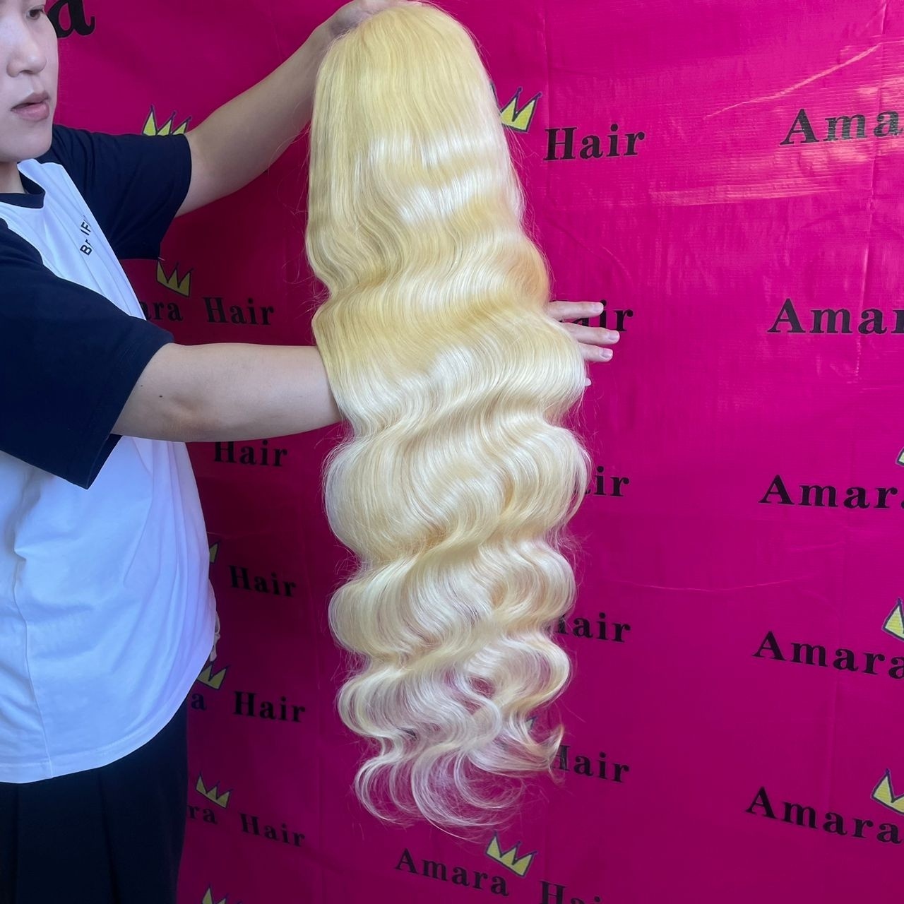 Amara fast shipping  brazilian body wave 613 human hair wigs 13 x 6 hd lace frontal wig blonde 32 inch body wave wig in stock