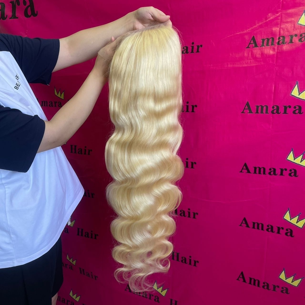 Amara fast shipping  brazilian body wave 613 human hair wigs 13 x 6 hd lace frontal wig blonde 32 inch body wave wig in stock