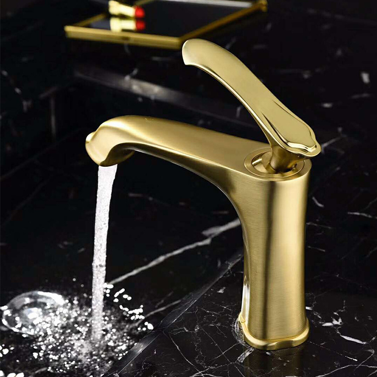 AMAXO luxury single lever high-end brushed gold centerset bathroom faucet contemporary faucets and waterfall basin taps