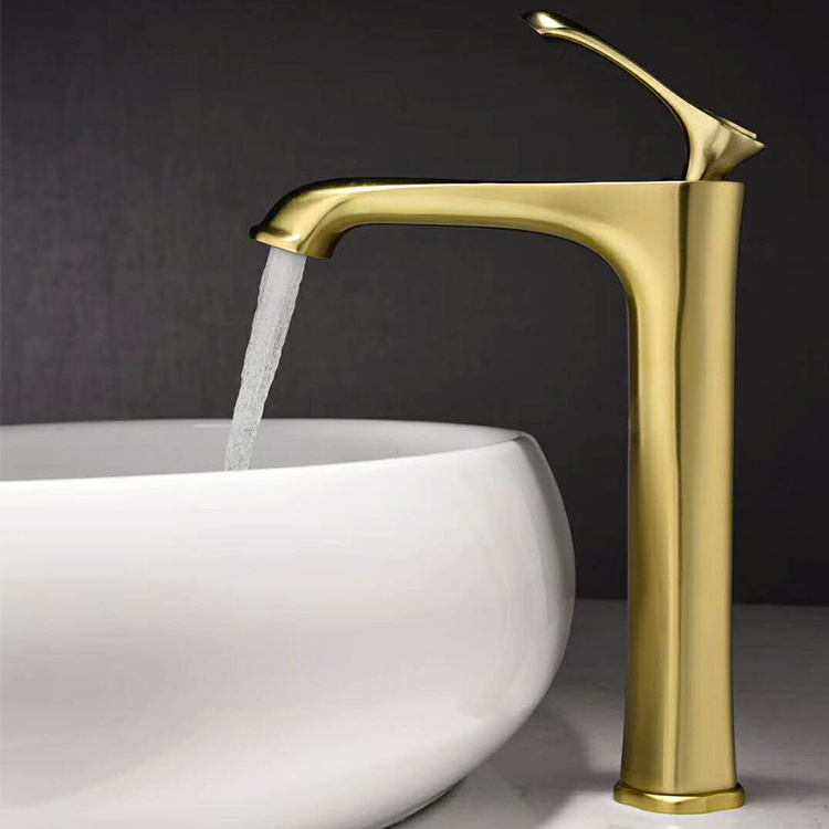 AMAXO luxury single lever high-end brushed gold centerset bathroom faucet contemporary faucets and waterfall basin taps