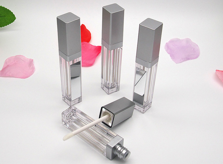 Hot sale empty 7ml matte silver black square LED lip gloss tubes container with led light and mirror wholesale