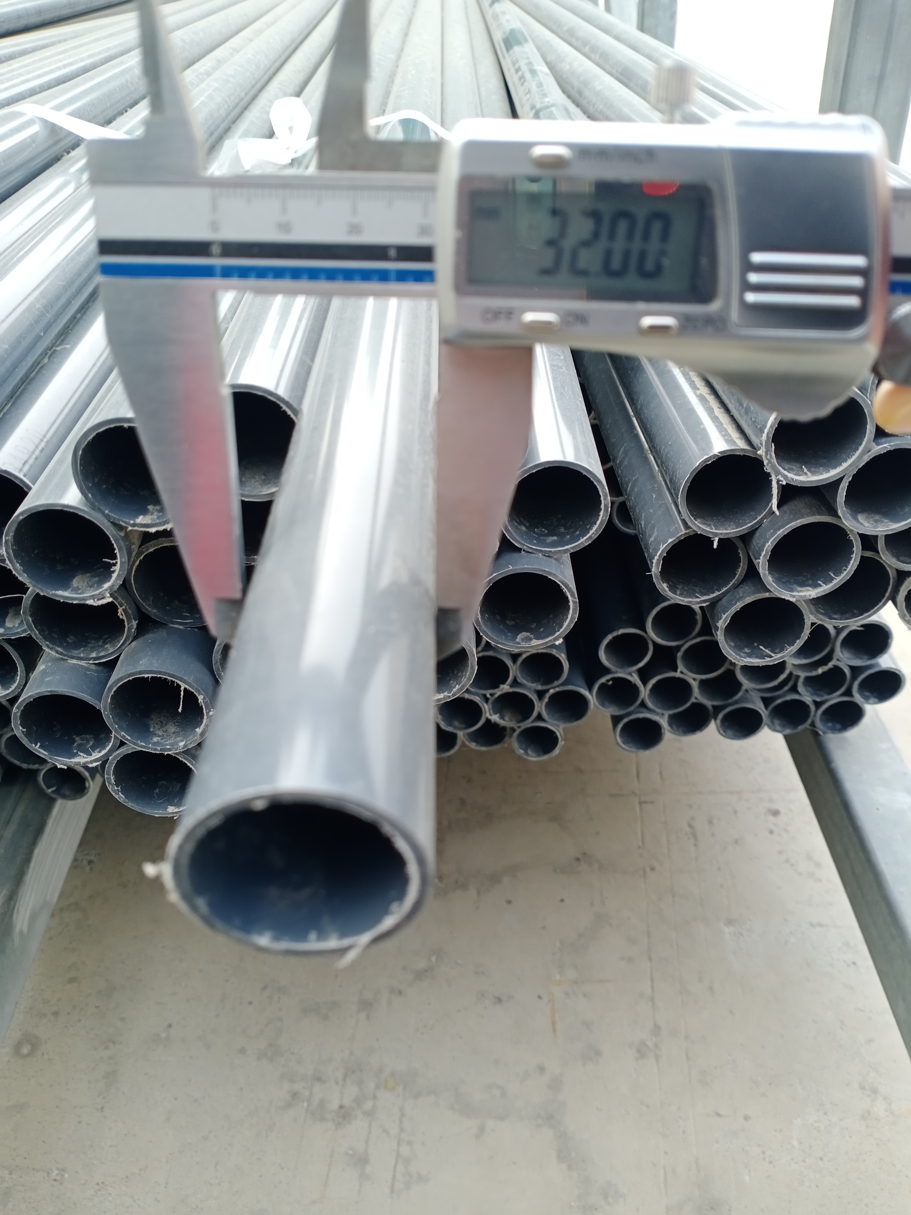 85mm   55mm 28mm diameter pvc pipe