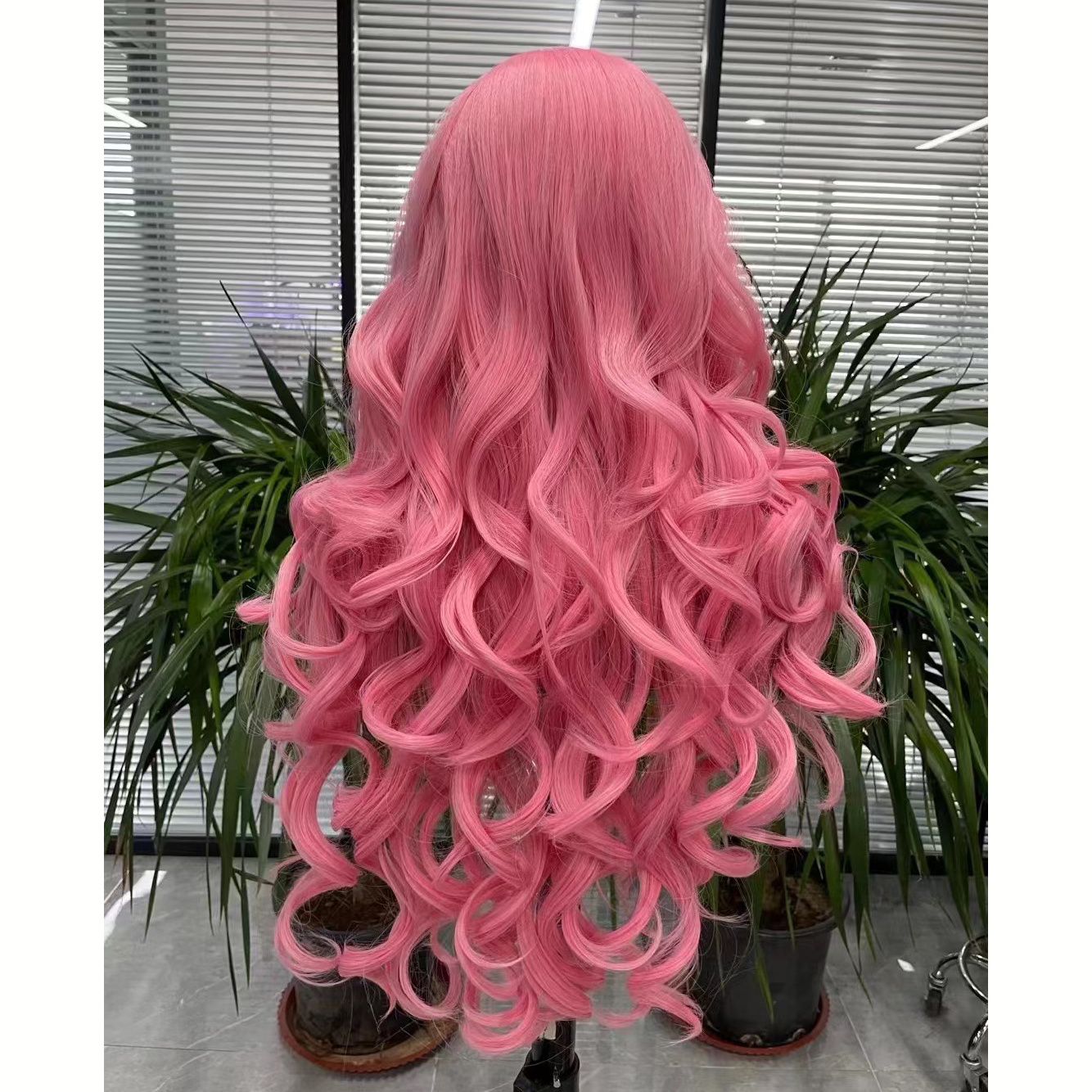 Hot Selling 65cm Long Straight Braided Red Pink Chainsaw Man Makima Synthetic Anime Cosplay Wigs