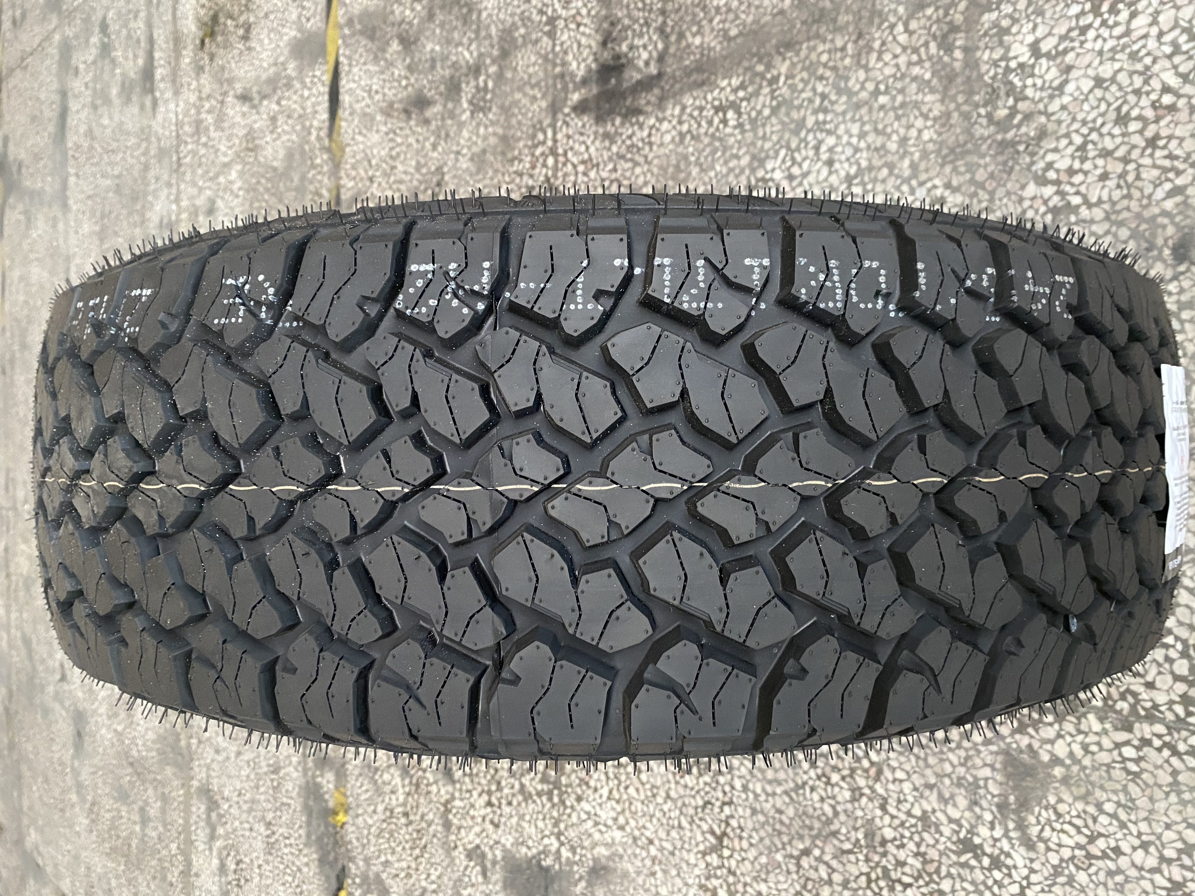 car tires factory tire 1856515 37x1350 r20 26560 r18 31x10.5R15 235 55 16