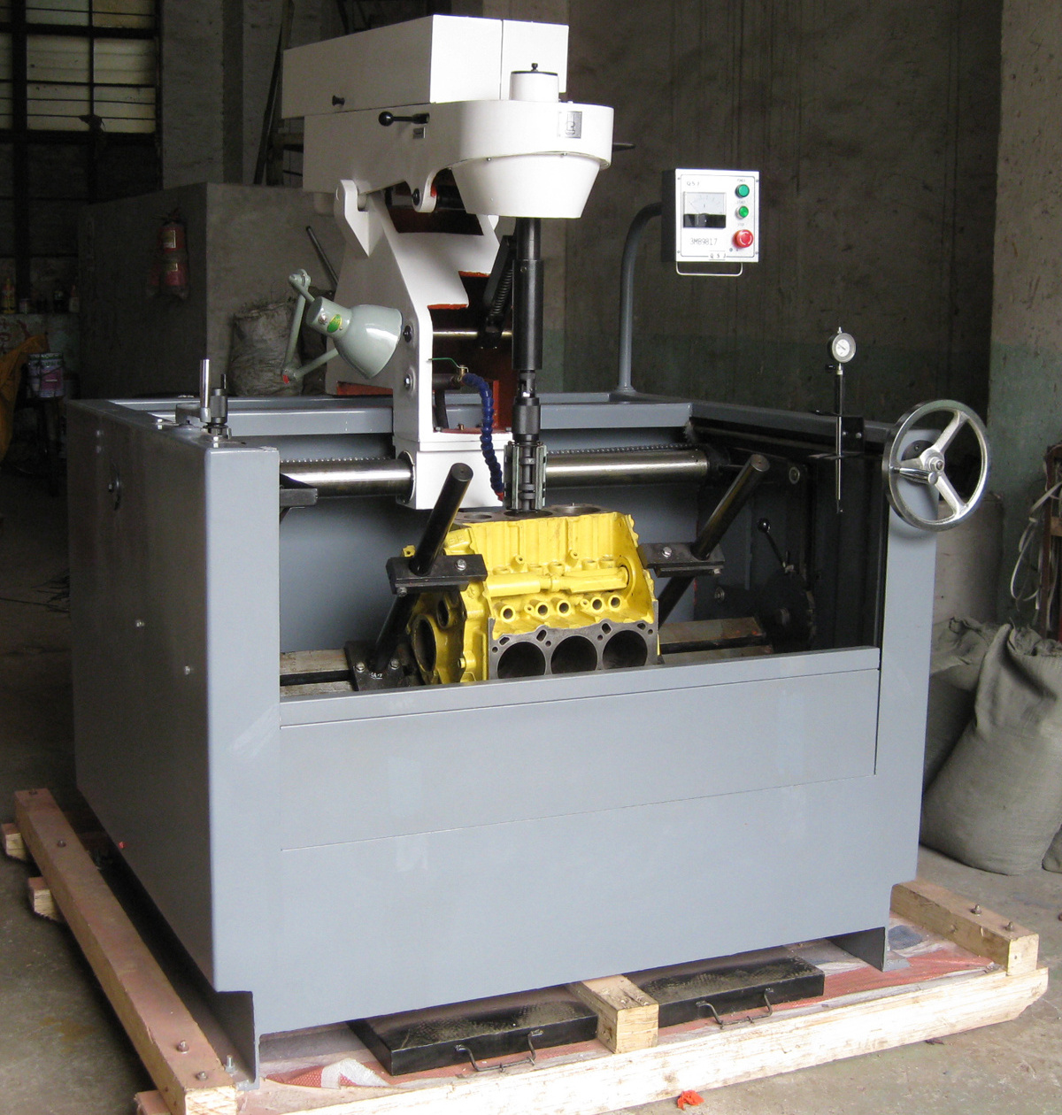 Vertical Auto Engine Cylinder Honing Machine 3MB9817