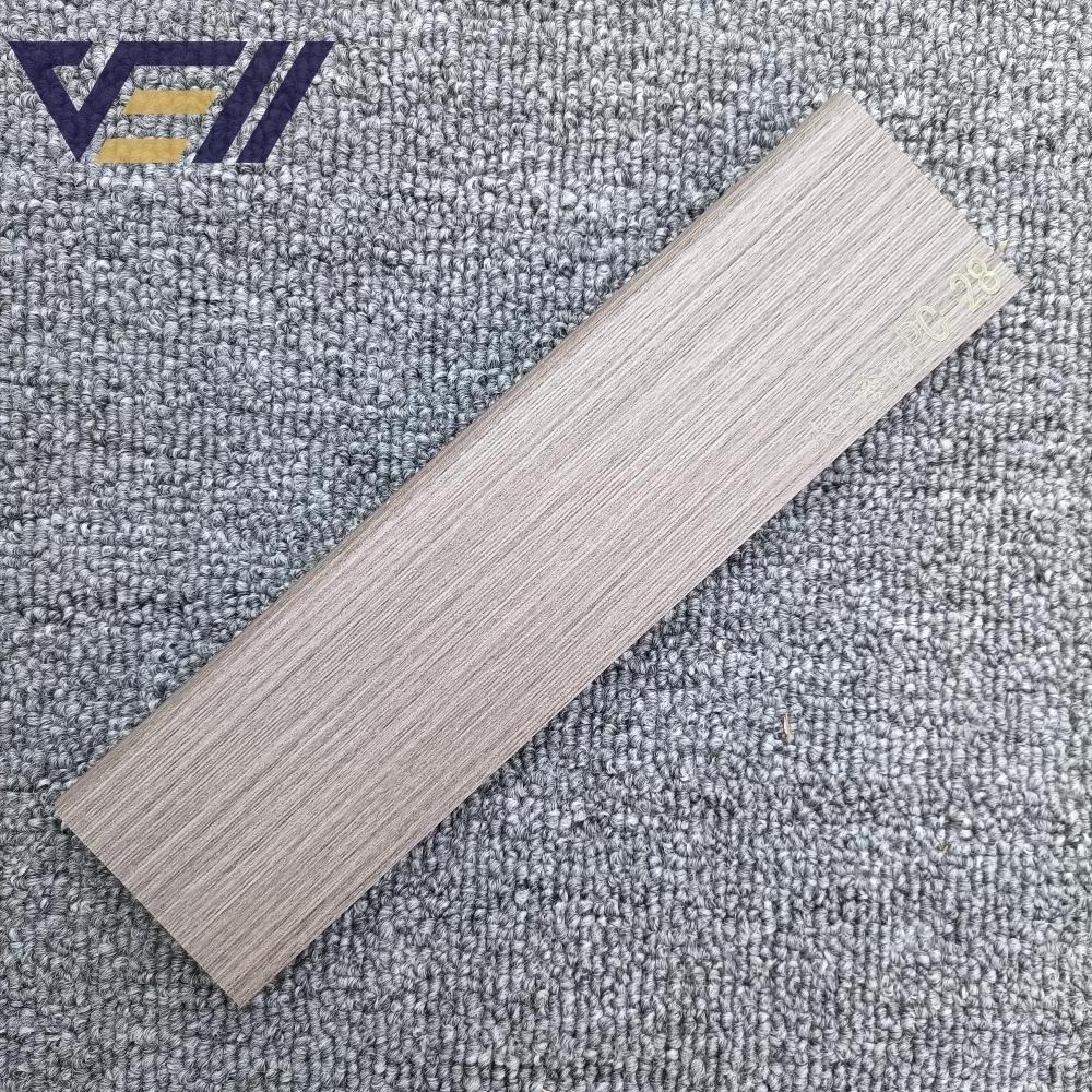 Waterproof Anti-scratch Primed Finger-joint Pine Rubber Skirting Board Wood Baseboard Moulding Wood