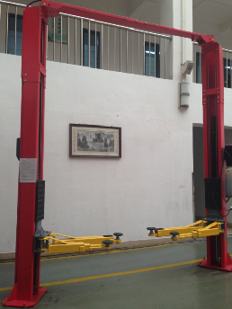 LAUNCH Used Auto Practical Double Hydraulic Two Post Column Lift 4 Tons Car Lift For Sale