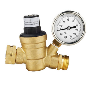 Water Pressure Regulator, Lead Free Brass Valve with Gauge for RV Camper, Pressure Range 0-160PSI / 0-11Bar