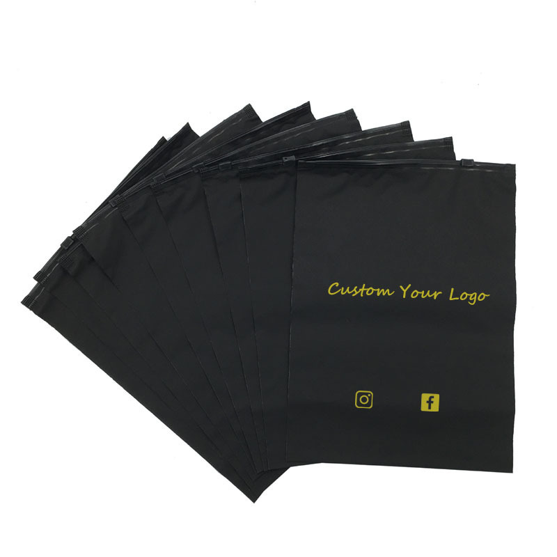 Zipper Bag Zip Lock Bag with Logo Good Quality CPE Matte Black for Hoodies Garment Clothing, Fashioned Custom Packaging Black