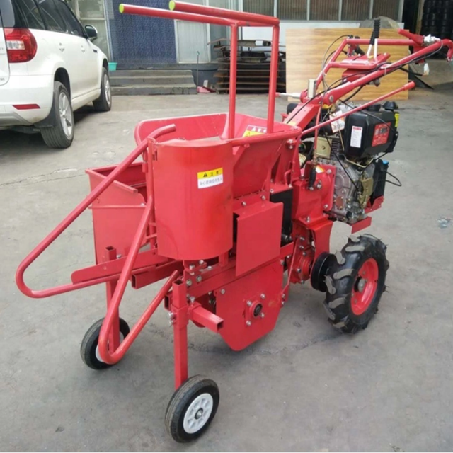 mini maize harvster machine corn picker machine tractor mounted corn picker