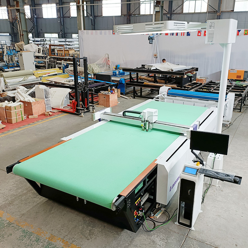 Cnc Fabric With Automatic Feeding System Upholstered Sofa Furniture Cutting Machine