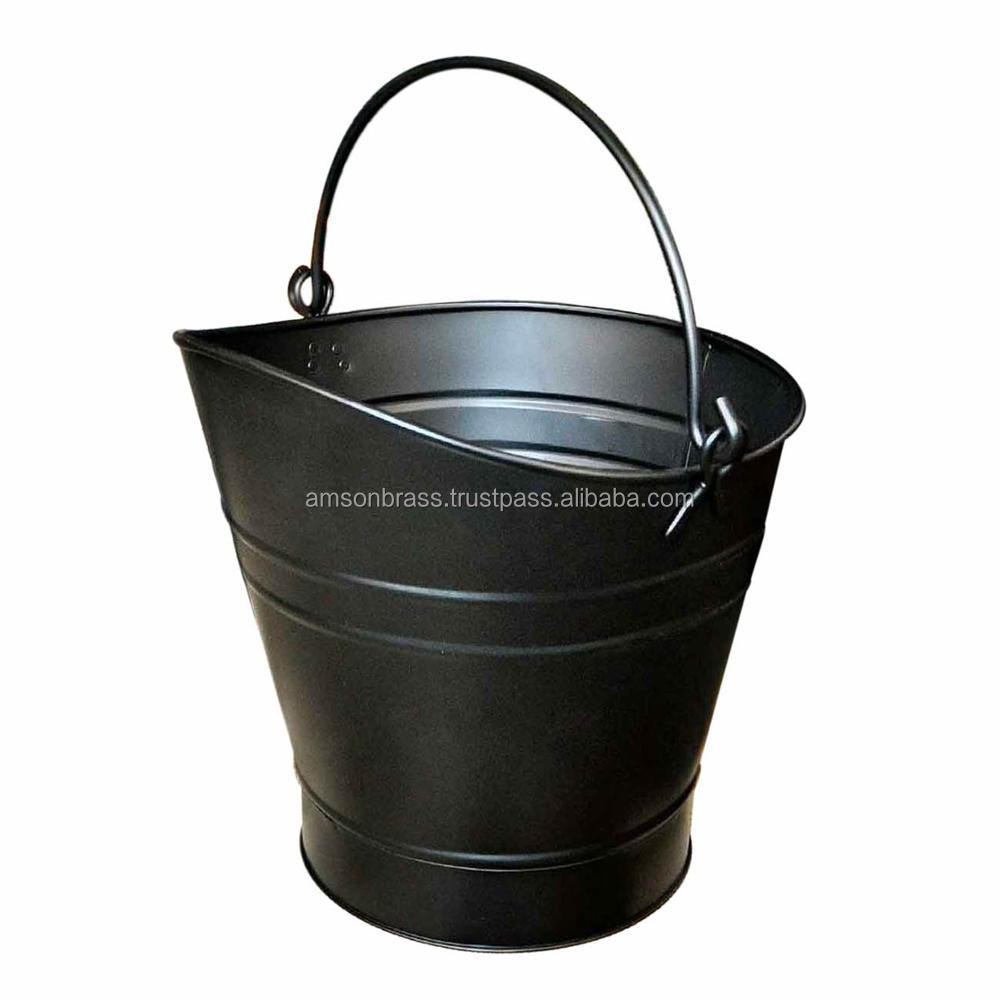 Manufacturer Metal Galvanized Metal Bucket Garden Ash Coal Cleaning Bucket with Wood Handle Metal Bucket