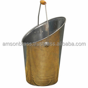 Manufacturer Metal Galvanized Metal Bucket Garden Ash Coal Cleaning Bucket with Wood Handle Metal Bucket