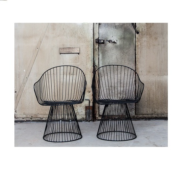 Set of 2 Luxury Design Metal Iron Wire Decorative Chair with Black Powder Coated Finished Home Garden Restaurant Chair