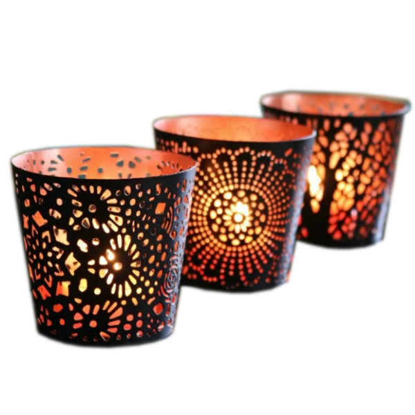 Unique Garden Decoration Hanging Iron Metal Tea Light Votive Holder Manufacturer Antique Finished Metal Tea Light Candle Holder