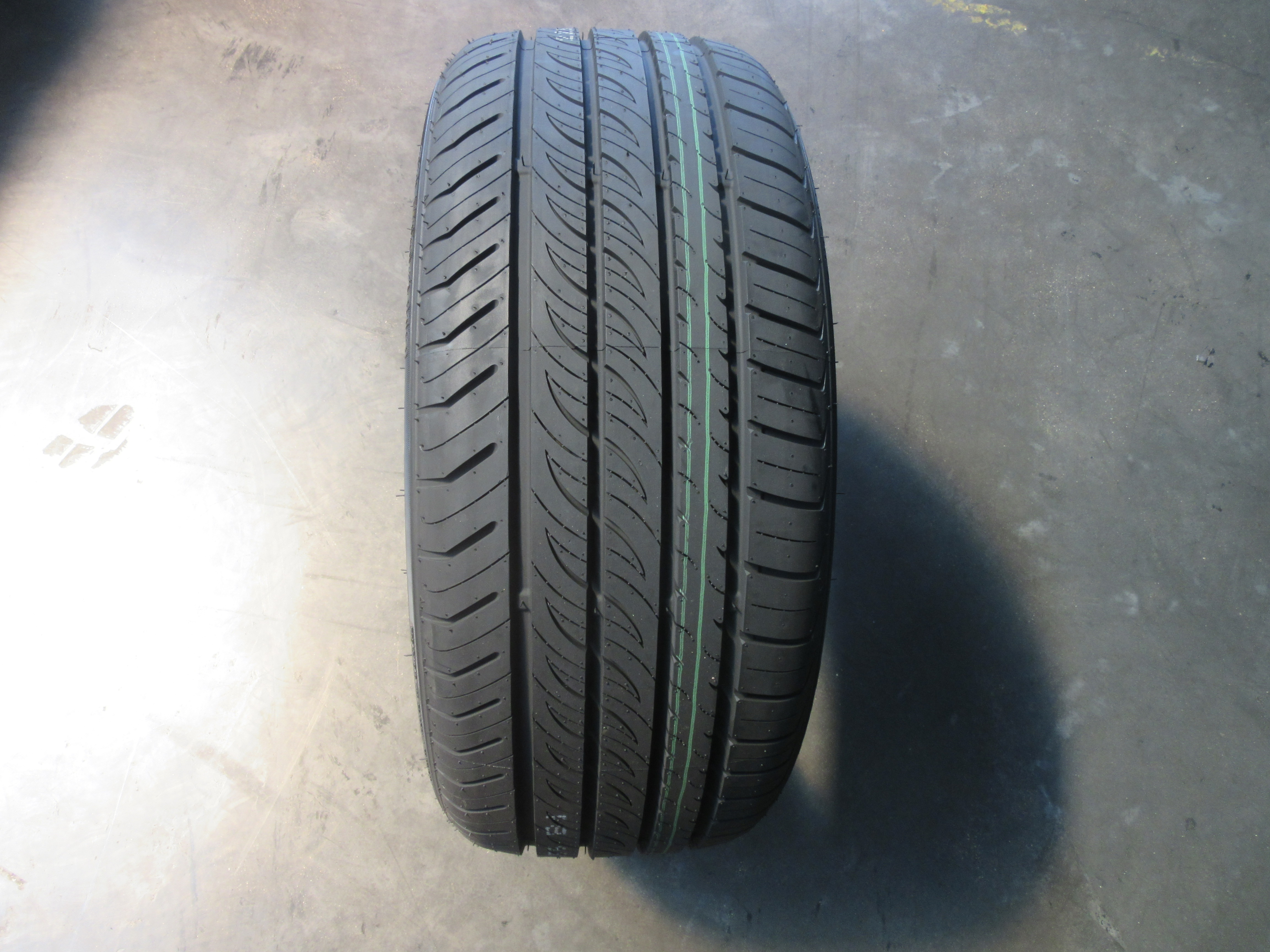 235/50ZR18 GSO certified Tires Wholesale HILO tire 235 50 18 ANNAITE brand R18 tyre with GCC GSO