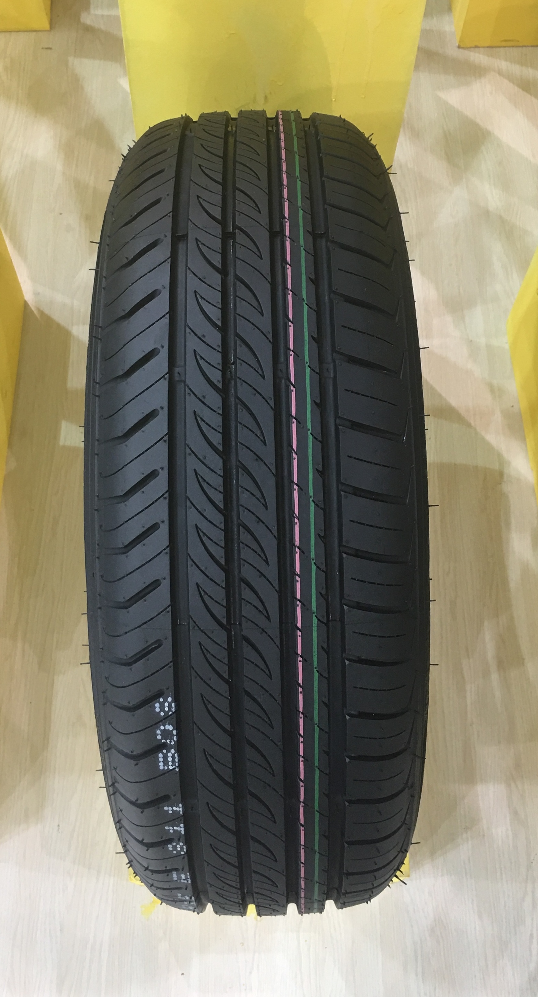 235/50ZR18 GSO certified Tires Wholesale HILO tire 235 50 18 ANNAITE brand R18 tyre with GCC GSO