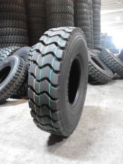 9.00R20 ANNAITE TBR 900R20 truck tire 389 cross pattern from Xingyuan tire factory