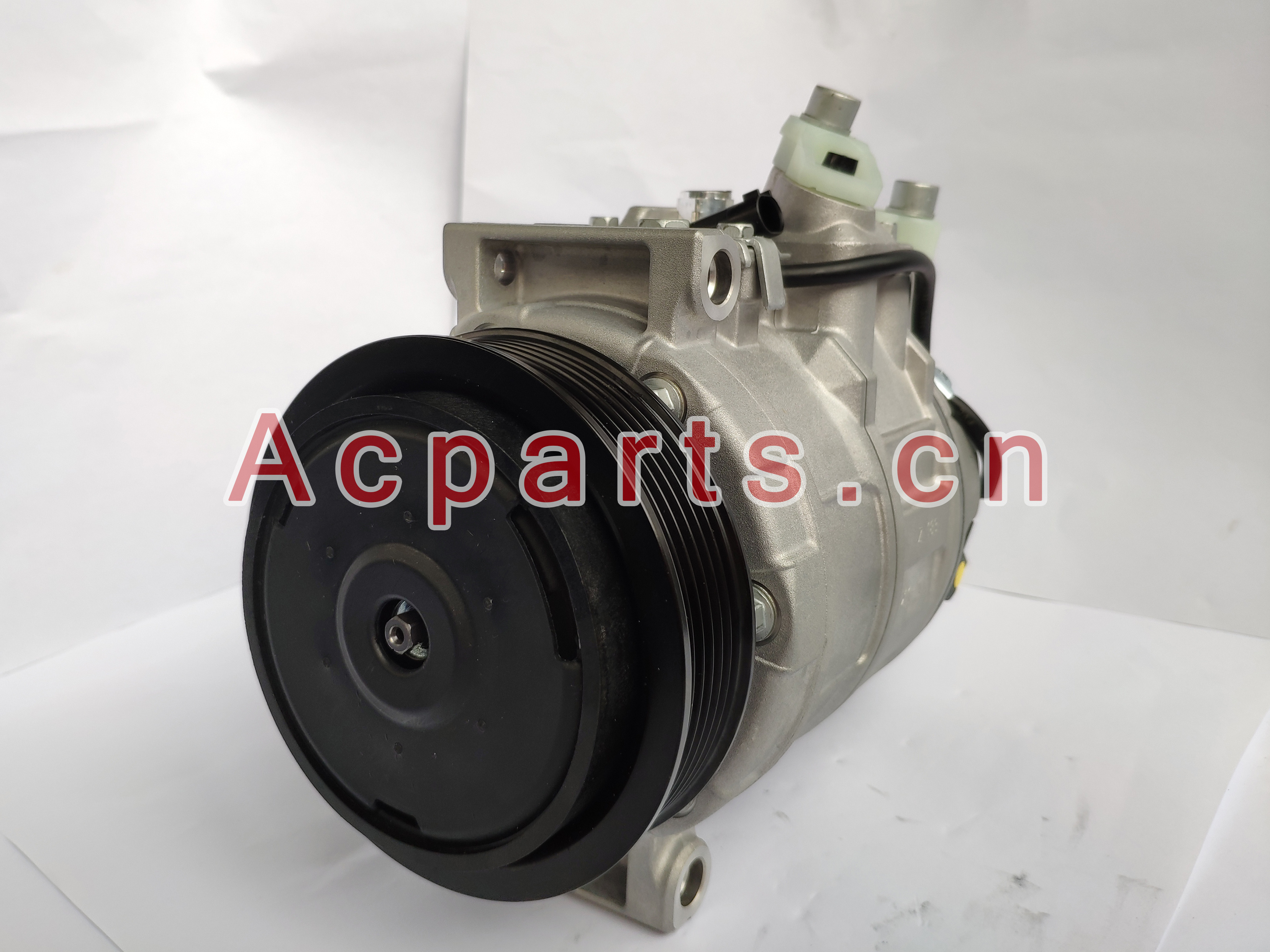 Discounted Price 7SEU17D 12V Car AC Compressor OE A0012301011 A0002309111 Air Condition Compressor AC.100.1150 for Mercedes Benz