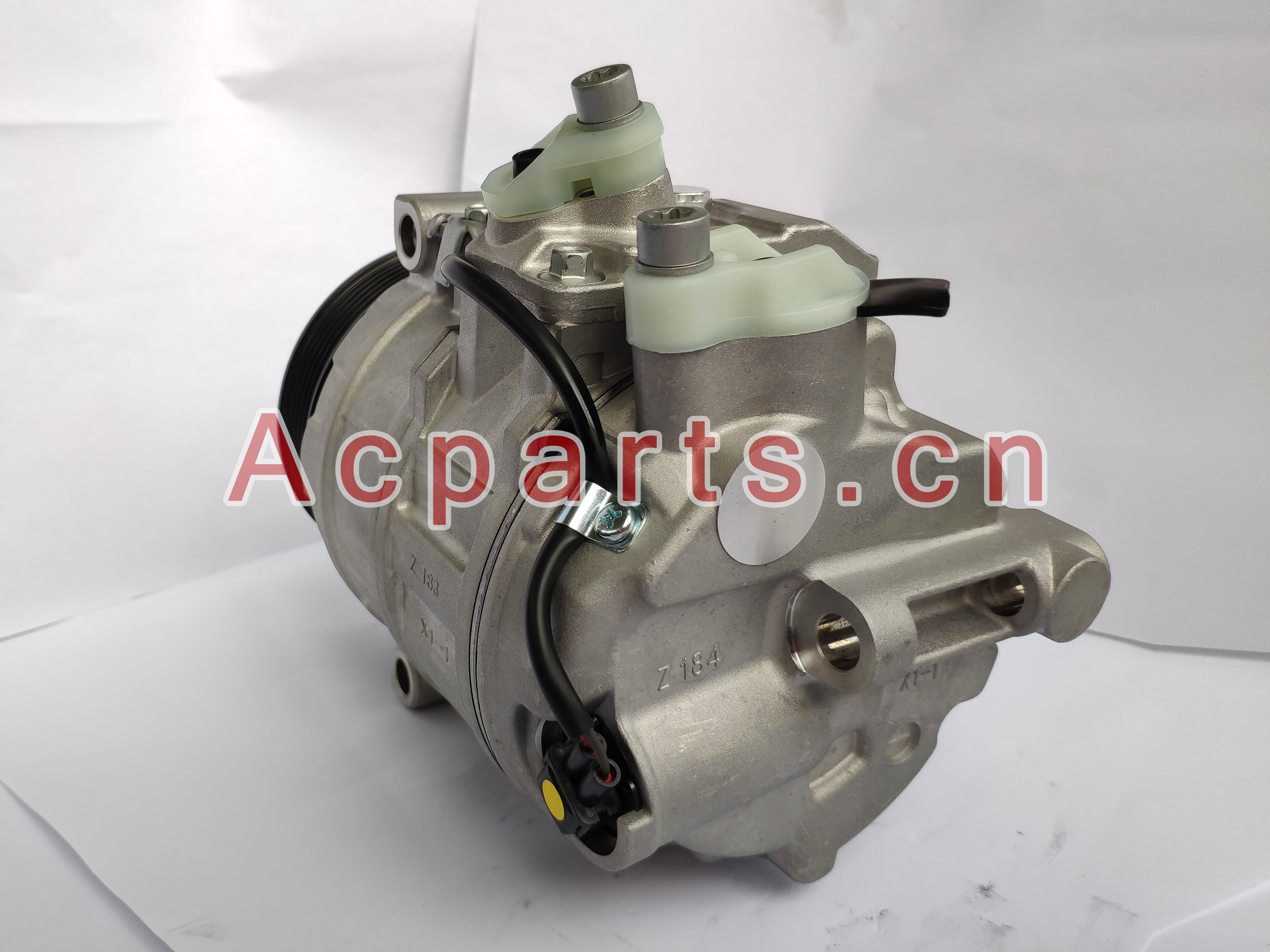 Discounted Price 7SEU17D 12V Car AC Compressor OE A0012301011 A0002309111 Air Condition Compressor AC.100.1150 for Mercedes Benz