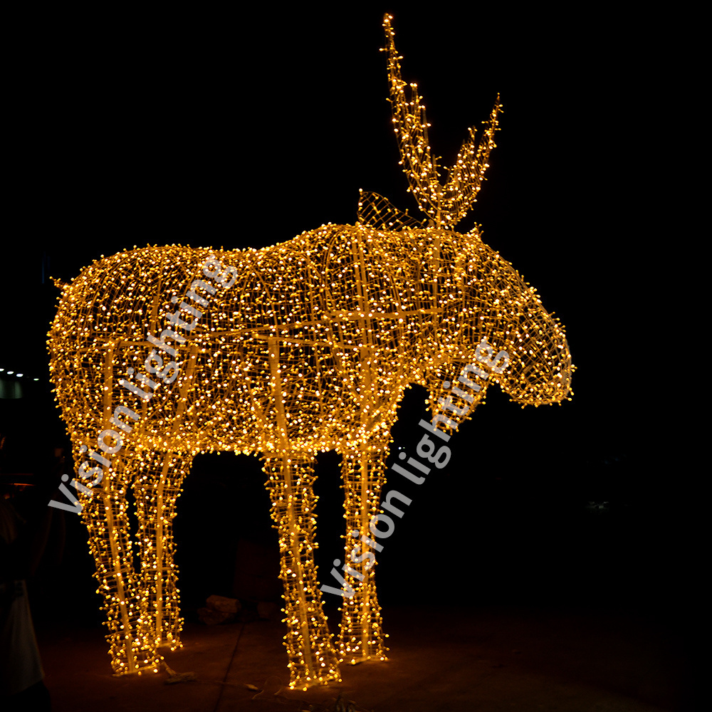 Landscape Christmas decoration Outdoor use IP65 Hot sale animal sculpture led reindeer 3D motif light