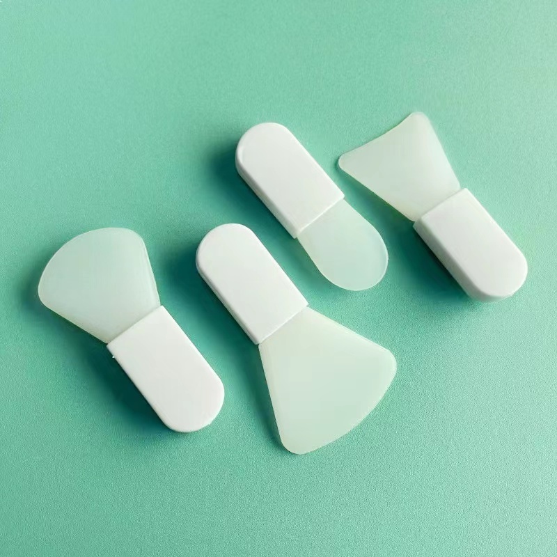 Mini Soft Silicone Mask Brush Short Handle Clay Mask Applicator Facial Mask Brush Silicone Brushes