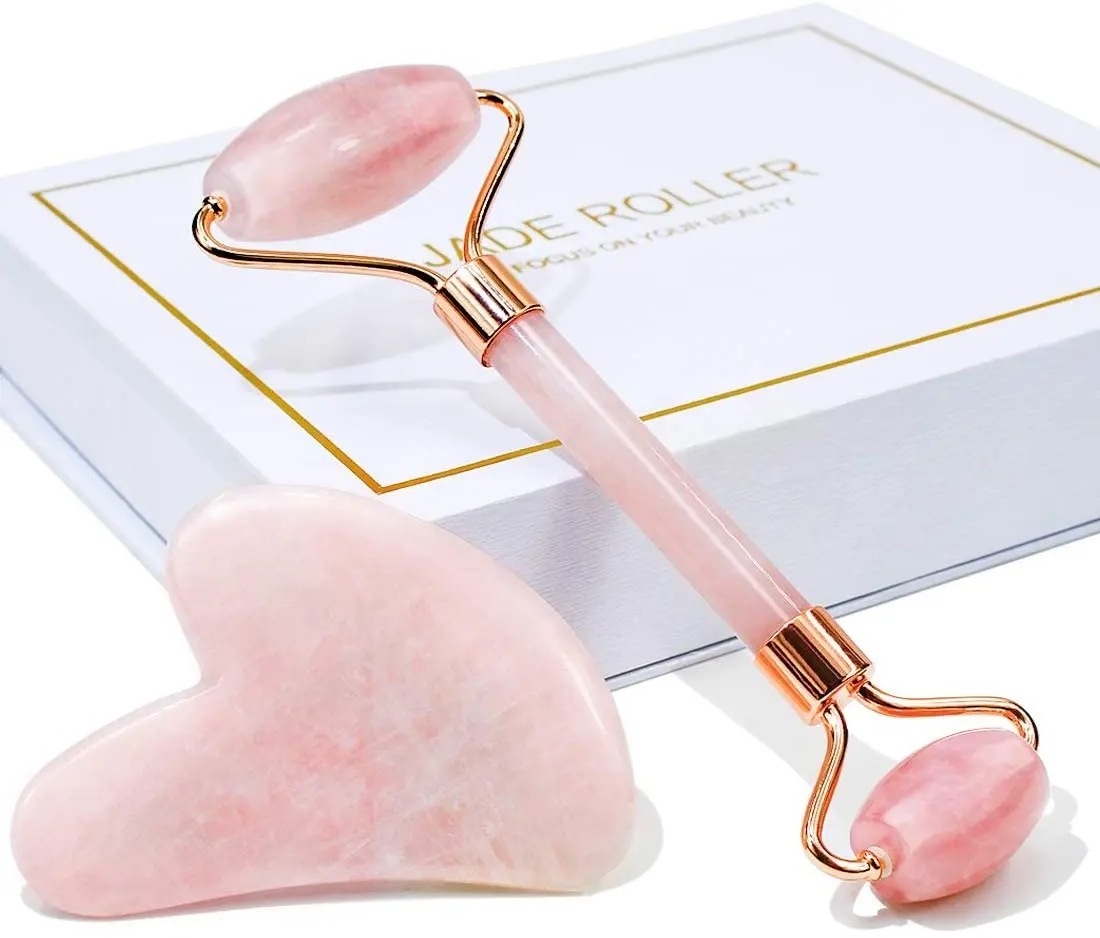 Natural Jade Massager Facial Massage Roller Rose Quartz Jade Roller Gua Sha Set With Box