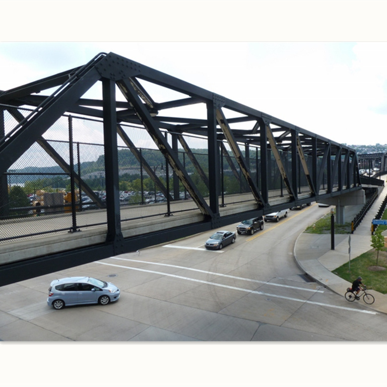 Prefabricated Steel Pedestrian Bridge China Manufacturer Cost Steel Truss Structure Bailey Bridge Overpass/Footbridge