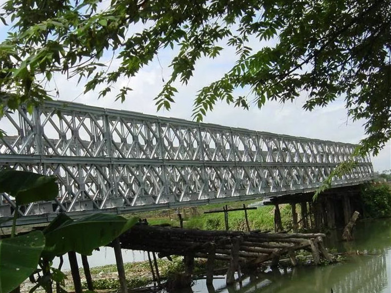 Galvanized Modular Steel Panels Pedestrian Bridge Steel Truss Structure Puentes Bailey