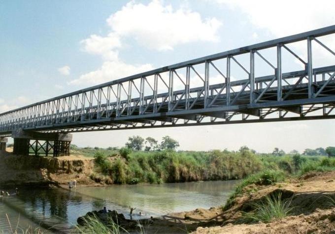 Prefabricated Steel Pedestrian Bridge China Manufacturer Cost Steel Truss Structure Bailey Bridge Overpass/Footbridge