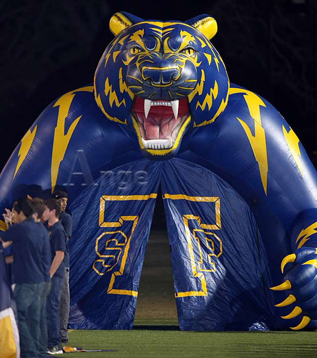 Custom high quality Outdoor Giant Run Through Sport Entrance Tiger Head Mascot Tunnel,Athlete Inflatable Tiger Football Tunnel