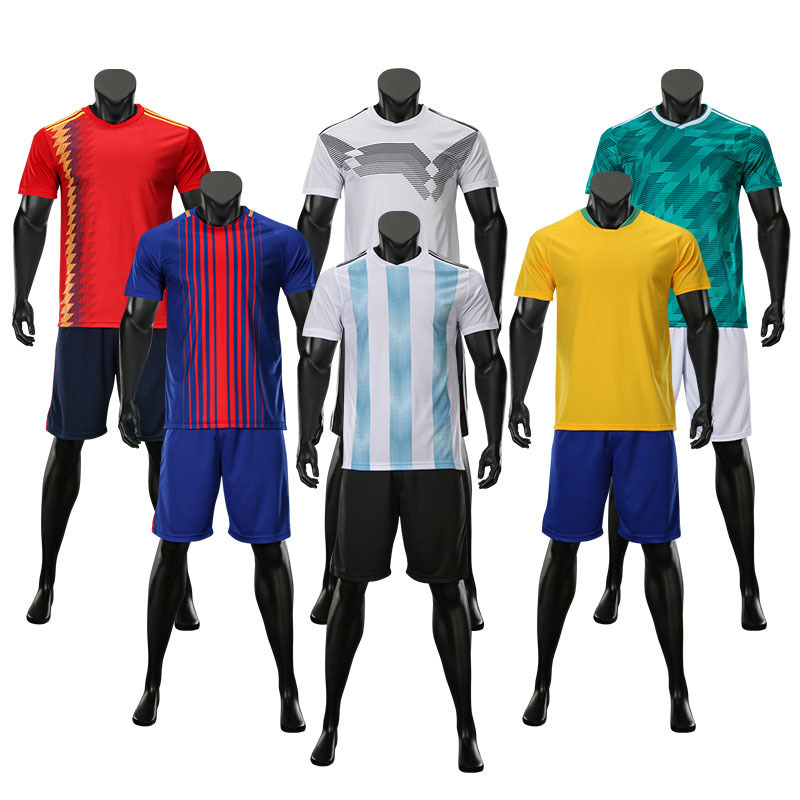 2023 New Arrivals Men Summer Soccer Jersey Outfit Sets Custom Logo Fashion High Quality Football Jersey 2 Piece Shorts Set