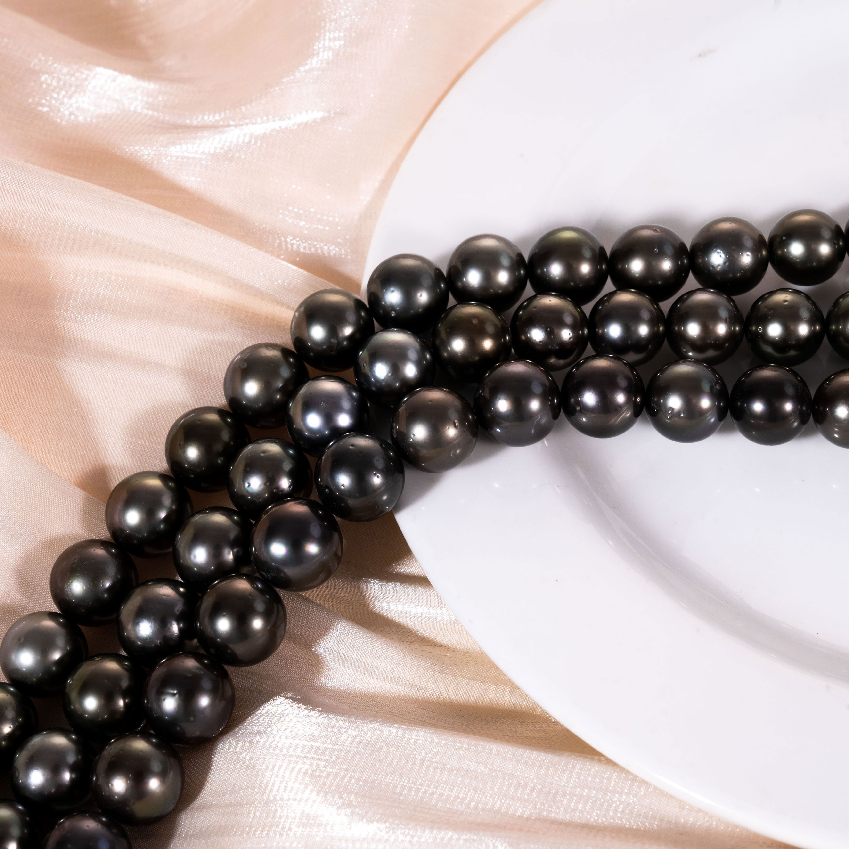 High Luster 9-11mm Round Natural Seawater Tahiti Pearl Flawless Perles Tahitian Pearl Black loose Pearls for Jewelry Making