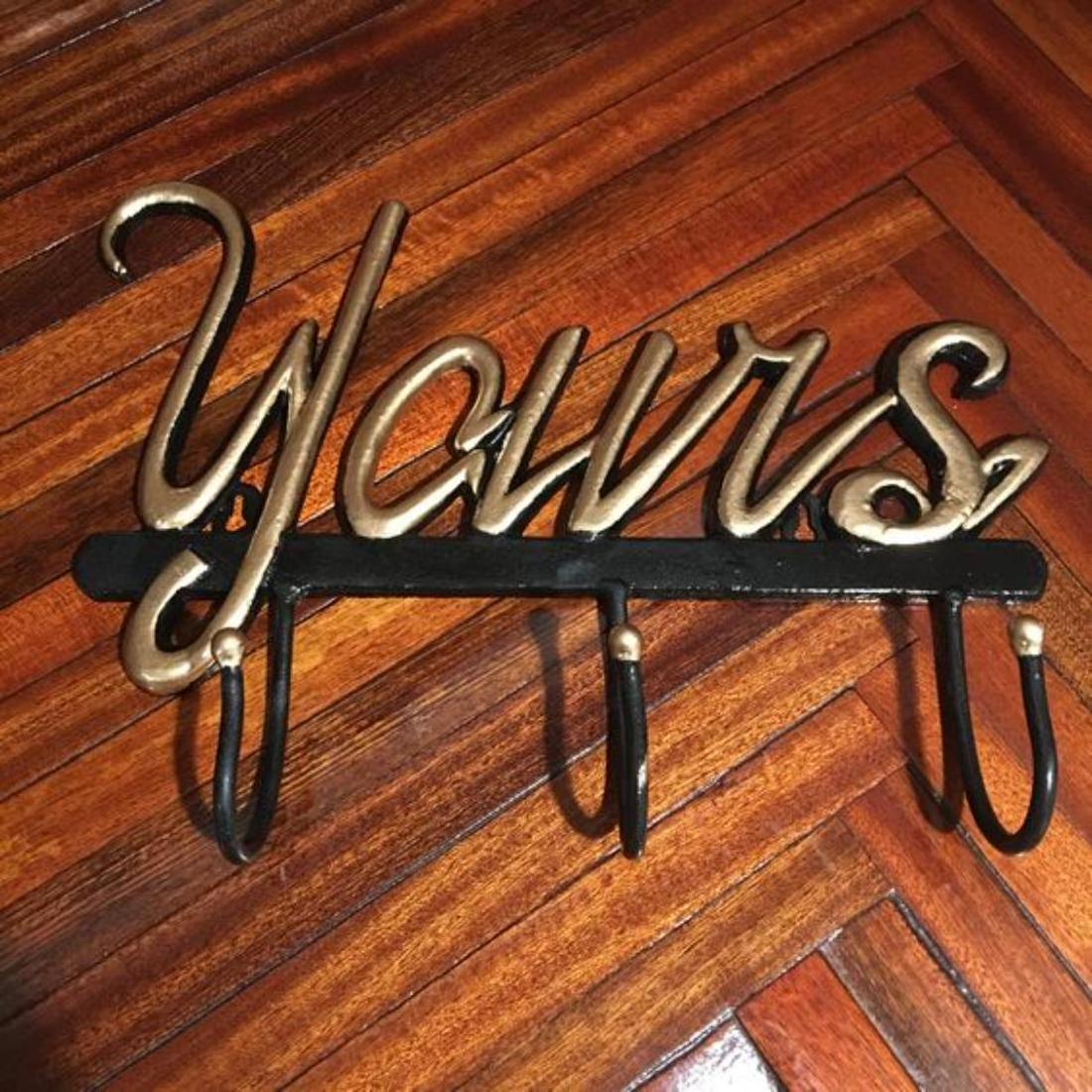 Creative Alphabetic pattern Decorative WOOFS wall Hook Easy Mountable On Cupboard or Wall Good Quality Hooks For Cloth And Keys