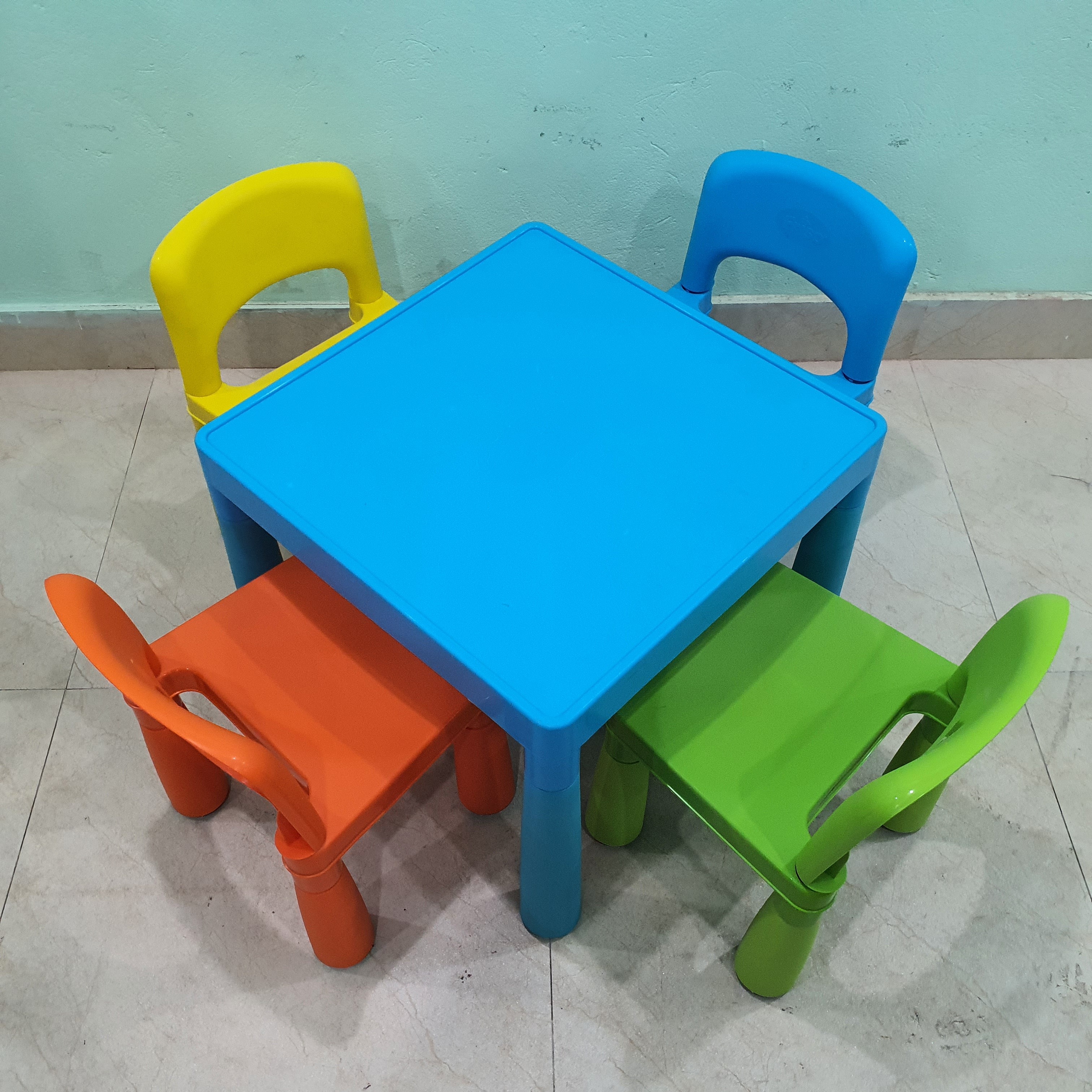 Plastic Colorful Table and Chair Children furniture sets Vibrant color kindergarten, nursery home, daycare, preschool furniture