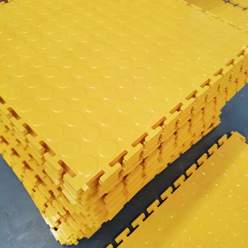 Plastic Vinyl Garage Flooring Heavy Duty Industrial Pvc Workshop Floor Tiles Interlocking Pattern Gym Floor