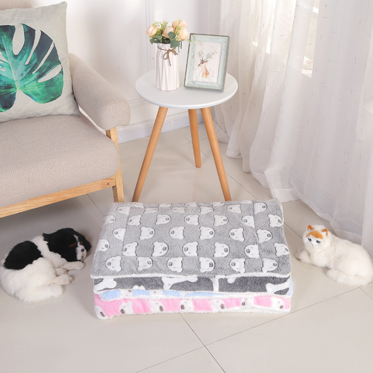 Ultra Soft Pet Bed with Cute Prints Reversible Fleece Crate Bed Mat Machine Washable Pet Bed Line pet dog cage crate kennel mat