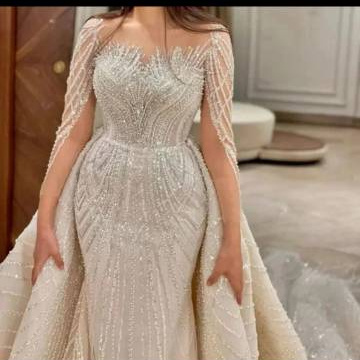 S1102A 2024 Luxury Heavy Work Dragon Tail  Elegant Style Lace Decoration High Quality Hot Selling Bride White Wedding Dress