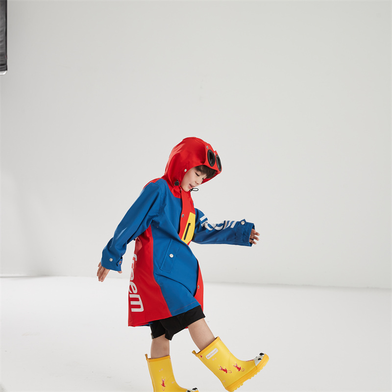 Wholesale  hot selling children's waterproof raincoat with backpack and reusable healthy portable cartoon printing