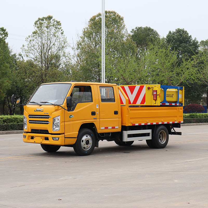 JMC new or used 70km/h highway collision avoidance system Impact-proof truck with attenuator