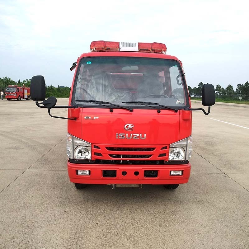 Japanese Isuzu 2000 Liters Water Foam Fire Fighting Truck for sale