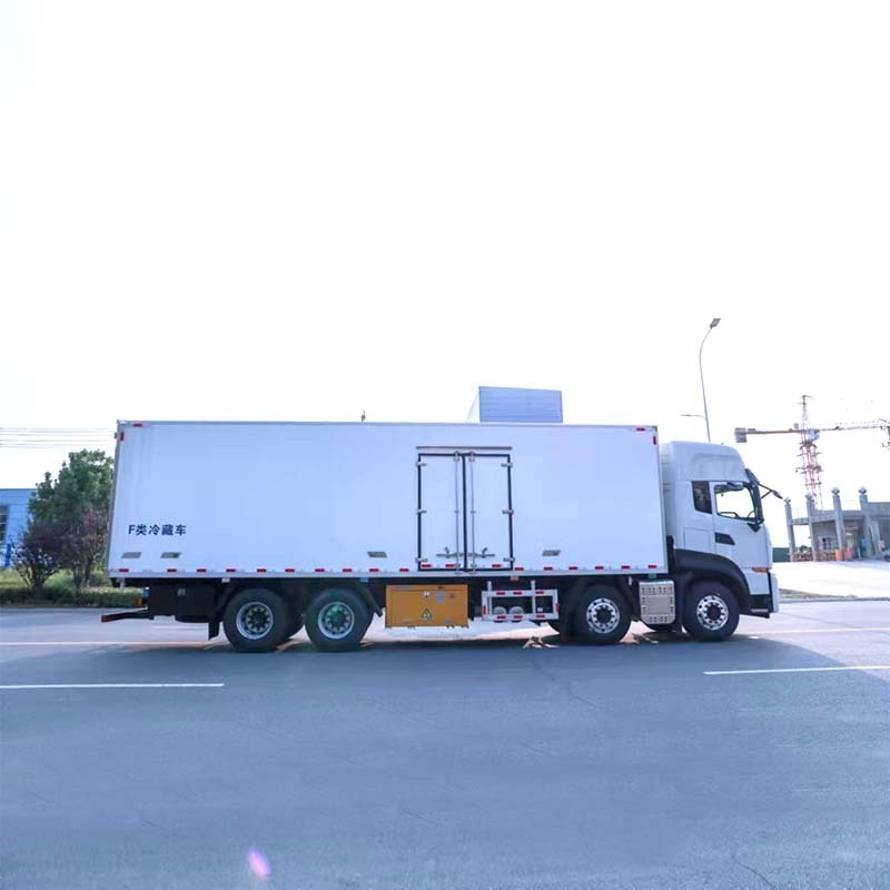 Chinese DongFeng new or used 8x4 20ton Food Transport Refrigerated Van and Truck for sale in Dubai