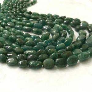 Wholesale Natural Emerald Smooth Uncut Tumbled Necklace Free Size Gemstone Green Colour Handmade Bulk Product