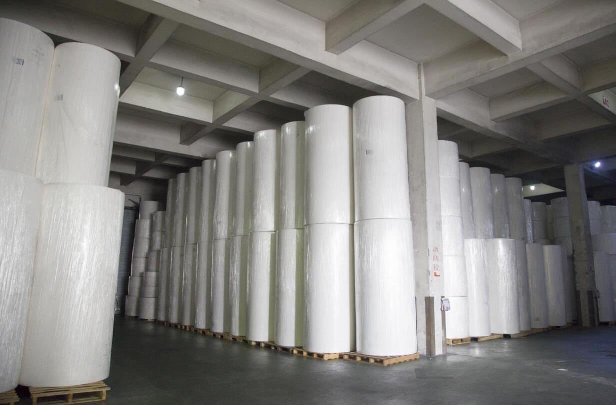 Tissue, Jumbo Roll Mother Roll Wholesale Raw Material for The Paper Virgin Wood Pulp 1 Ton Jumbo Roll Tissue Paper Toilet Tissue