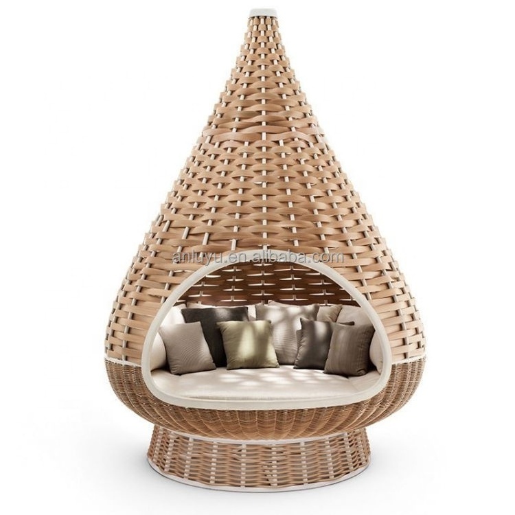 Luxury Modern Rattan/Wicker Patio Hanging Chaise Lounger for Outdoor Use in Villas Parks Courtyards Exteriors