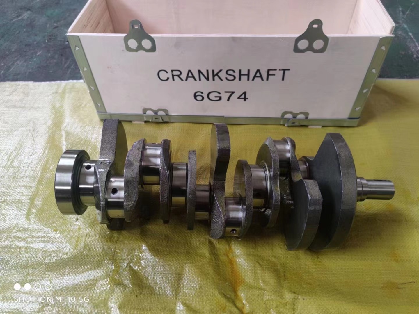 High Quality OE MD1835524 Auto Engine 6G74 Parts Crankshaft For Mitsubishi Pajero