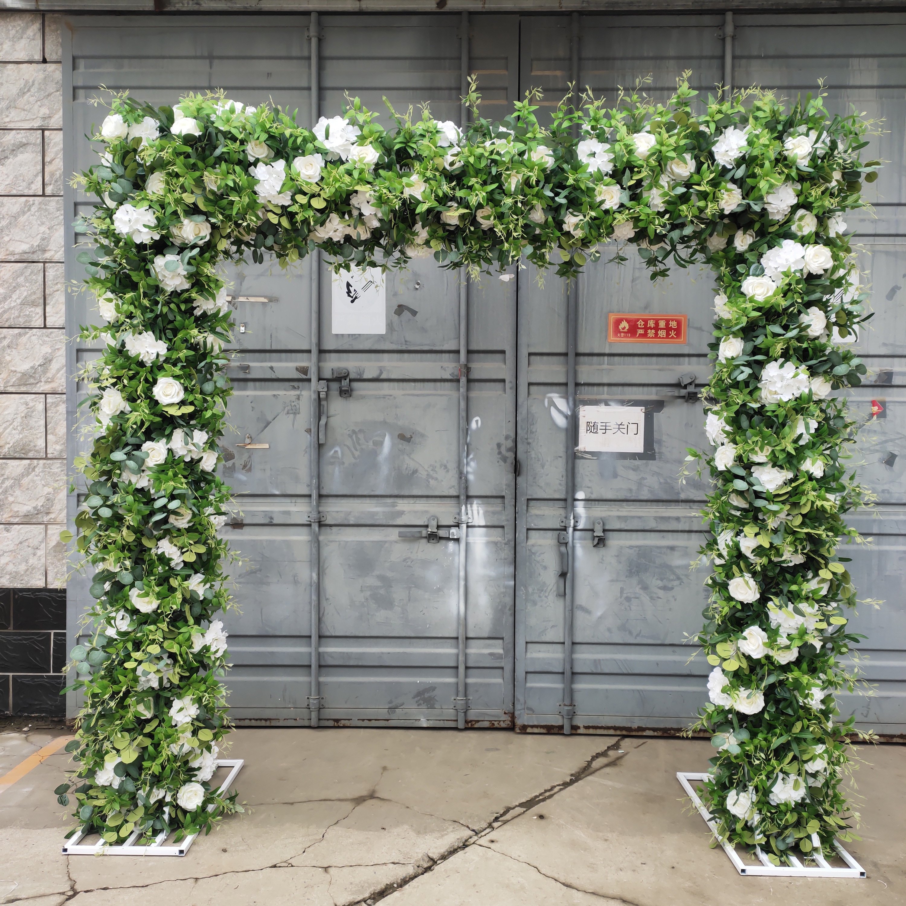 Wholesale Heart arch flowers backdrop heart shape arch stand with flowers for wedding party decoration