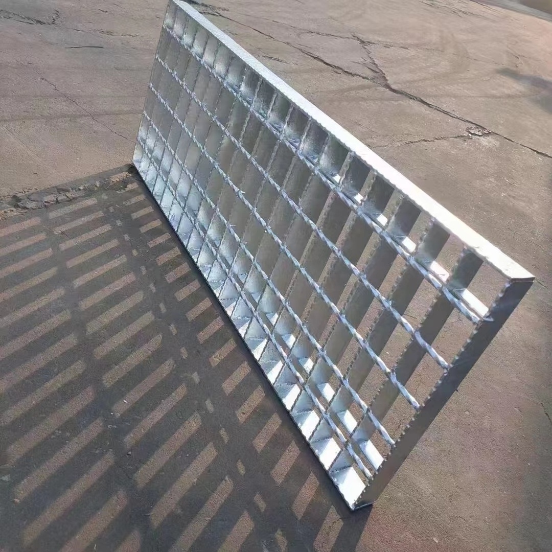 Custom hot dip galvanized welded steel metal grating steel deck grating walkway galvanized bar steel grating cover floor